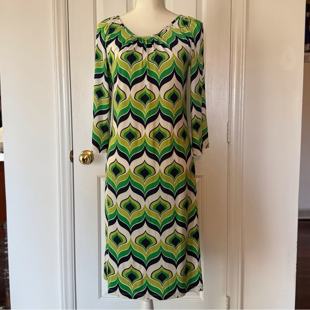 “LESLEY EVERS” Geometric Shift Dress